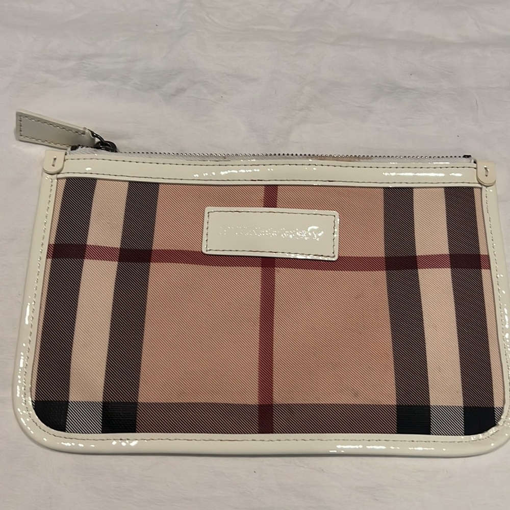 Burberry purse - Picture 5 of 12